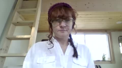 Snapshot of missmoonmagic13 chatting on 12.11.24 Maxxx online show from 12.11.24