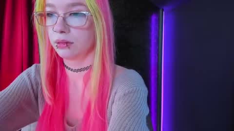 Snapshot of missnikkivill chatting on 02.17.25 Mistress Nikki Vill online show from 02.17.25