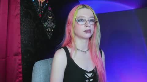 Snapshot of missnikkivill chatting on 02.26.25 Mistress Nikki Vill online show from 02.26.25