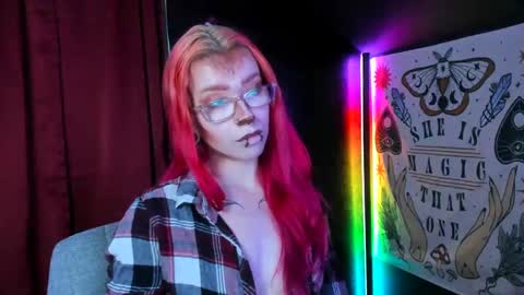 Snapshot of missnikkivill chatting on 10.07.25 Mistress Nikki Vill online show from 10.07.25