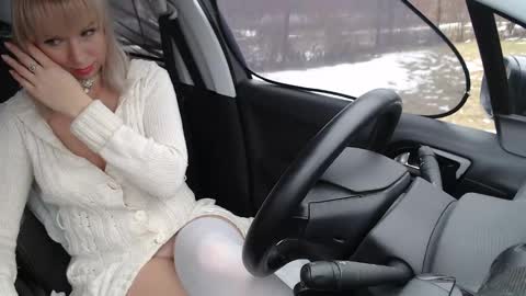 Snapshot of missofkiss chatting on 03.04.25 Olenka online show from 03.04.25