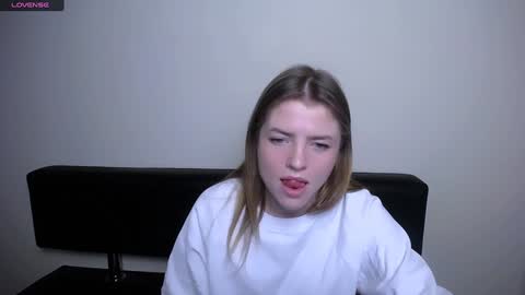 Olivia online show from 12.10.24