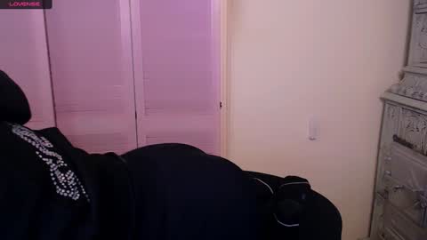 Olivia online show from 12.21.24