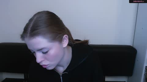 Olivia online show from 01.03.25