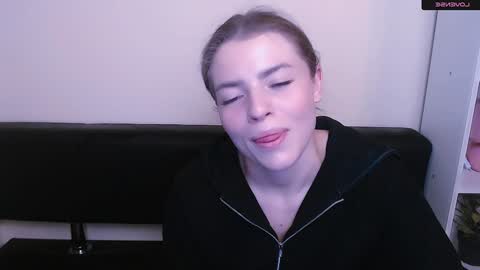 Olivia online show from 01.03.25