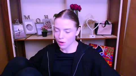 Olivia online show from 01.26.25