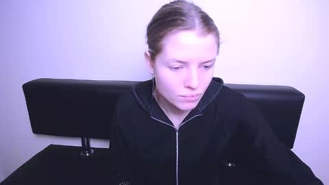 Olivia online show from 02.04.25