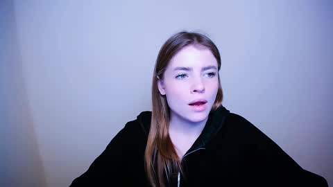 Olivia online show from 02.11.25