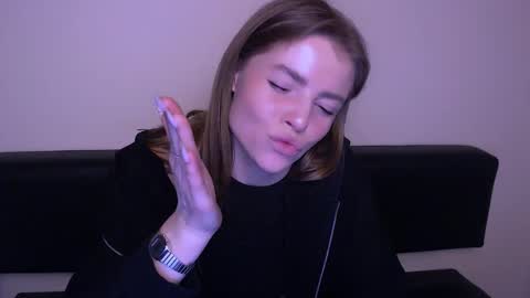 Olivia online show from 02.21.25