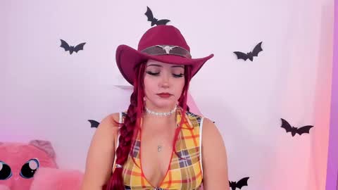 Snapshot of misspaulina__ chatting on 10.16.25 Pau Giraldo online show from 10.16.25