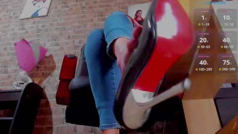 Miss Venus online show from 02.20.25