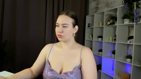 Snapshot of misss_arabella chatting on 05.30.26 Arabella online show from 05.30.26