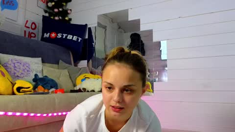 Snapshot of misss_viki chatting on 12.06.24 . online show from 12.06.24