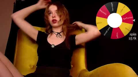 Snapshot of missslola chatting on 12.14.25 Misss Lola Angel online show from 12.14.25