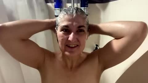 Miss Spooky Silverstacker online show from 02.03.25