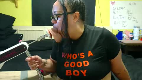 Misssuckalot 3 online show from 04.22.26