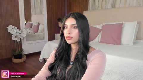 Fernanda Davila online show from 04.21.26