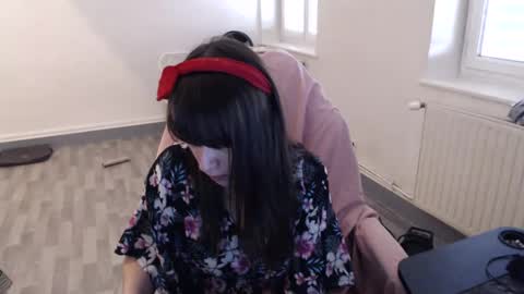 Snapshot of missthon chatting on 01.16.25 missthon online show from 01.16.25