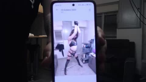 Snapshot of missthon chatting on 10.21.25 missthon online show from 10.21.25