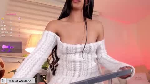 Snapshot of missvaleriaa chatting on 02.22.25 Valeria Davila online show from 02.22.25