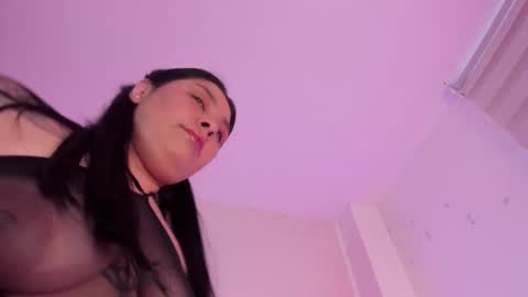 Pau OFmissweetpeach online show from 11.18.25