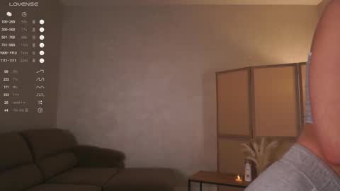 Snapshot of mist_mia chatting on 10.23.25 Mia online show from 10.23.25