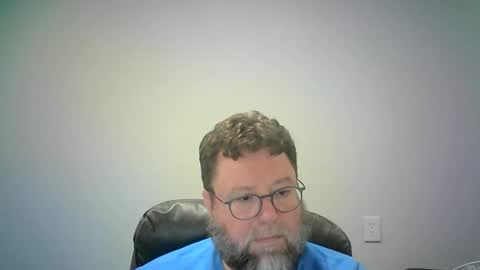 Snapshot of mister_happy567 chatting on 12.18.25 Mr. Happy online show from 12.18.25