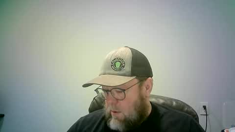 Snapshot of mister_happy567 chatting on 12.21.25 Mr. Happy online show from 12.21.25