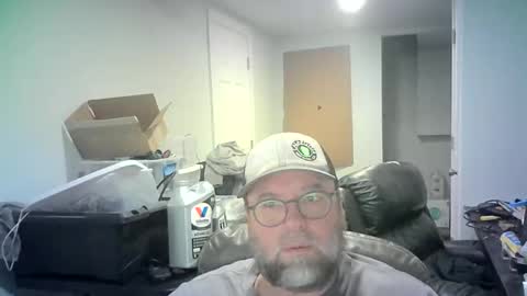 Snapshot of mister_happy567 chatting on 03.24.26 Mr. Happy online show from 03.24.26