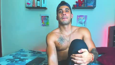 Snapshot of mister_latino27 chatting on 03.04.25 Mster online show from 03.04.25