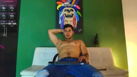 Snapshot of mister_latino27 chatting on 11.22.25 Mster online show from 11.22.25