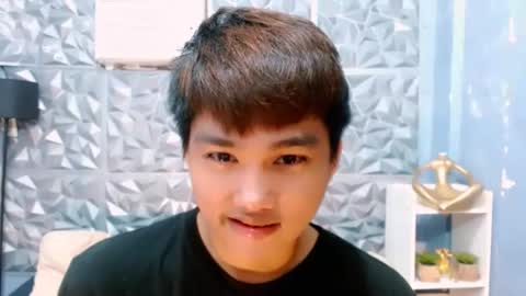 Snapshot of mister_officer chatting on 10.30.25 SAINT SACHI  will make your day  online show from 10.30.25