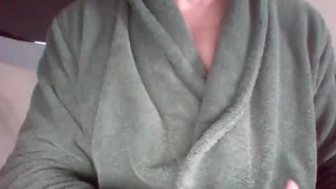 Snapshot of mister_tommm80 chatting on 11.17.25 mister_tommm80 online show from 11.17.25