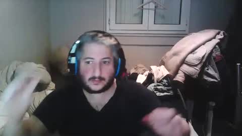 Snapshot of misterbelled chatting on 12.20.25 misterbelled online show from 12.20.25