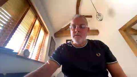 Snapshot of misterblivs chatting on 09.22.25 Misterblivs online show from 09.22.25