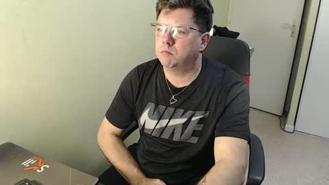 Snapshot of mistercoeur1 chatting on 01.31.25 mistercoeur online show from 01.31.25