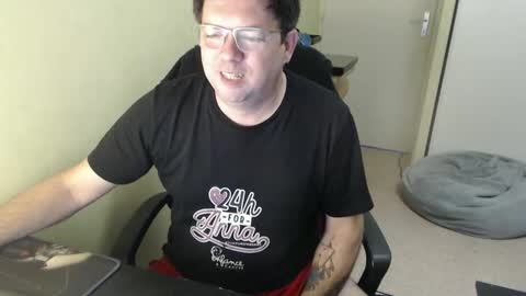 Snapshot of mistercoeur1 chatting on 03.08.25 mistercoeur online show from 03.08.25