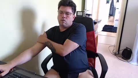 Snapshot of mistercoeur1 chatting on 09.30.25 mistercoeur online show from 09.30.25