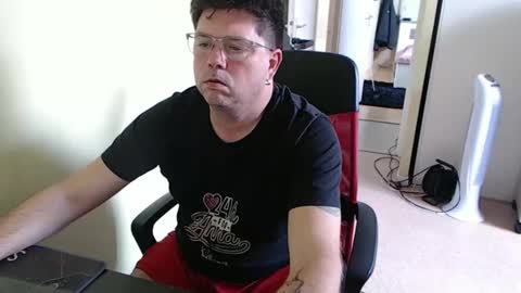 Snapshot of mistercoeur1 chatting on 10.22.25 mistercoeur online show from 10.22.25