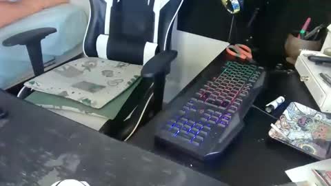 Snapshot of misterstrong95 chatting on 09.09.25 misterstrong95 online show from 09.09.25