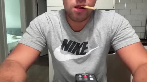 Snapshot of misterxxxxxxxx1 chatting on 09.11.25 misterxxxxxxxx1 online show from 09.11.25