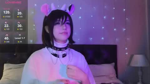 Snapshot of mistikcat chatting on 01.18.26 mistikcat online show from 01.18.26