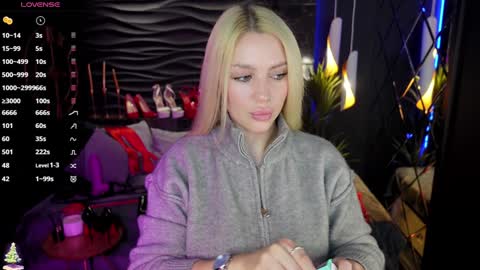 Snapshot of mistress_darsy chatting on 01.18.25 Darsy online show from 01.18.25