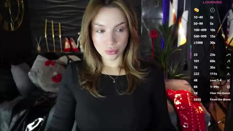 Snapshot of mistress_darsy chatting on 09.28.25 Darsy online show from 09.28.25