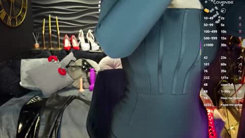 Snapshot of mistress_darsy chatting on 10.24.25 Darsy online show from 10.24.25