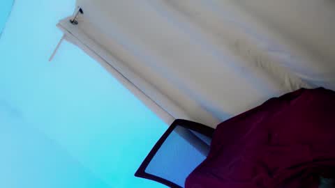 Snapshot of mistress_kim18 chatting on 12.01.25 mistress kim18 online show from 12.01.25