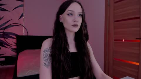 Snapshot of mistress_mialibra chatting on 12.01.24 Mistress Mia online show from 12.01.24