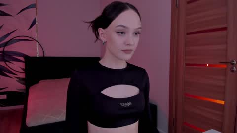 Snapshot of mistress_mialibra chatting on 12.16.24 Mistress Mia online show from 12.16.24