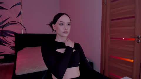 Snapshot of mistress_mialibra chatting on 12.16.24 Mistress Mia online show from 12.16.24