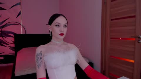 Snapshot of mistress_mialibra chatting on 12.22.24 Mistress Mia online show from 12.22.24